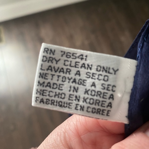 Beautiful silk scarf - Picture 4 of 8